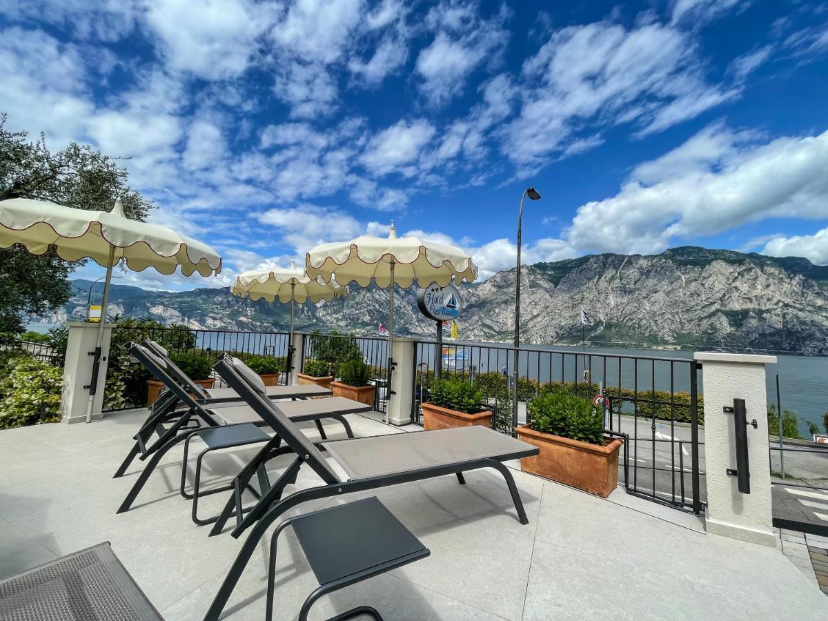 Hotel Oasi Beach Malcesine Kültér fotó