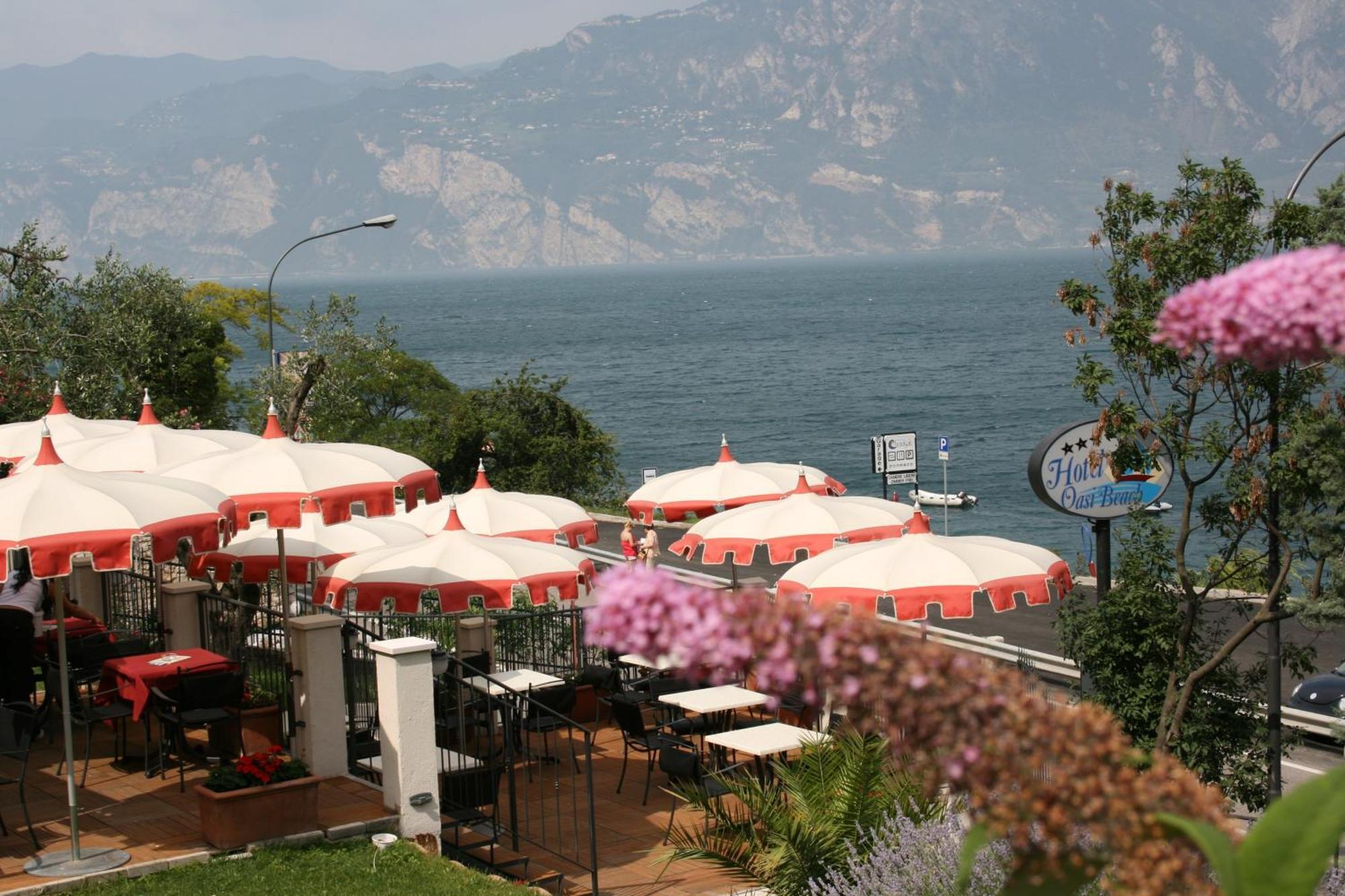 Hotel Oasi Beach Malcesine Kültér fotó