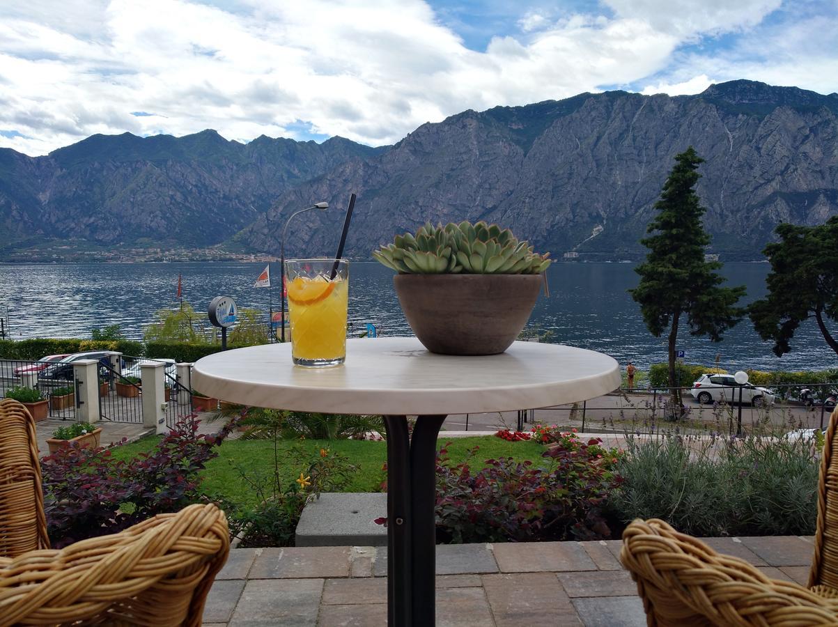 Hotel Oasi Beach Malcesine Kültér fotó