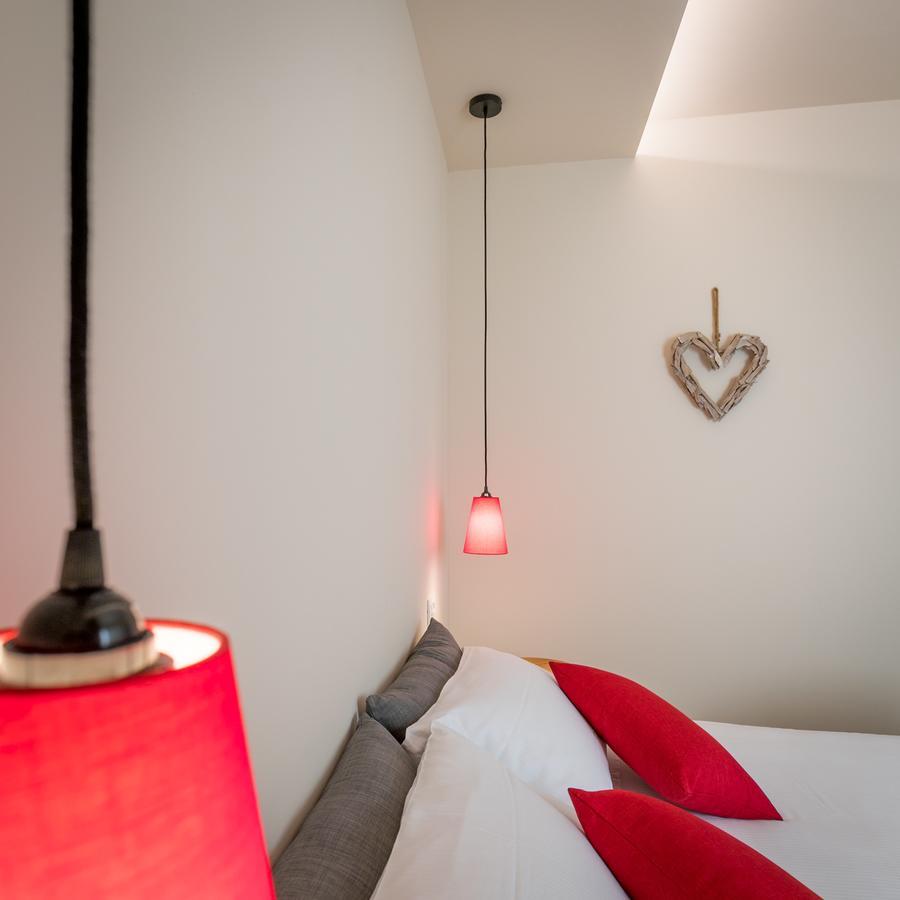 Hotel Oasi Beach Malcesine Kültér fotó